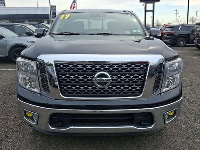 2017 Nissan TITAN SV
