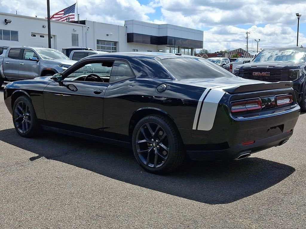 2022 Dodge Challenger SXT