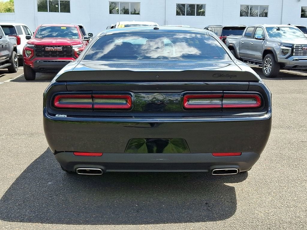 2022 Dodge Challenger SXT