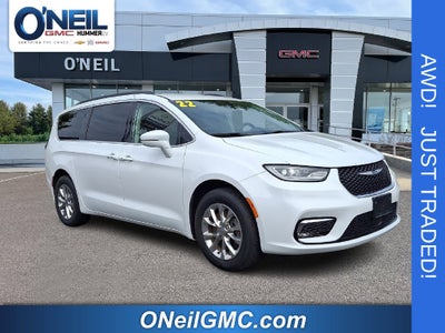 2022 Chrysler Pacifica Touring L AWD