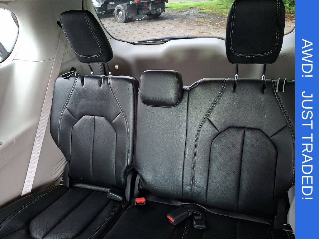 2022 Chrysler Pacifica Touring L AWD