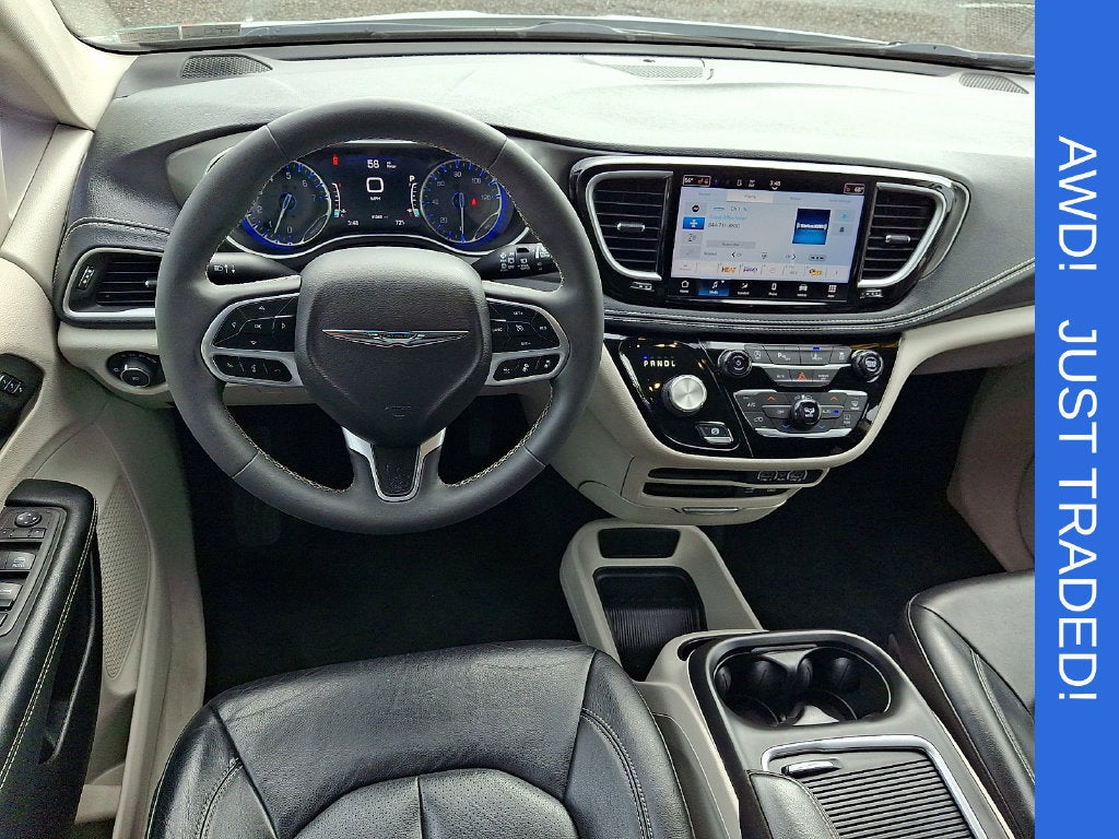 2022 Chrysler Pacifica Touring L - Photo 12