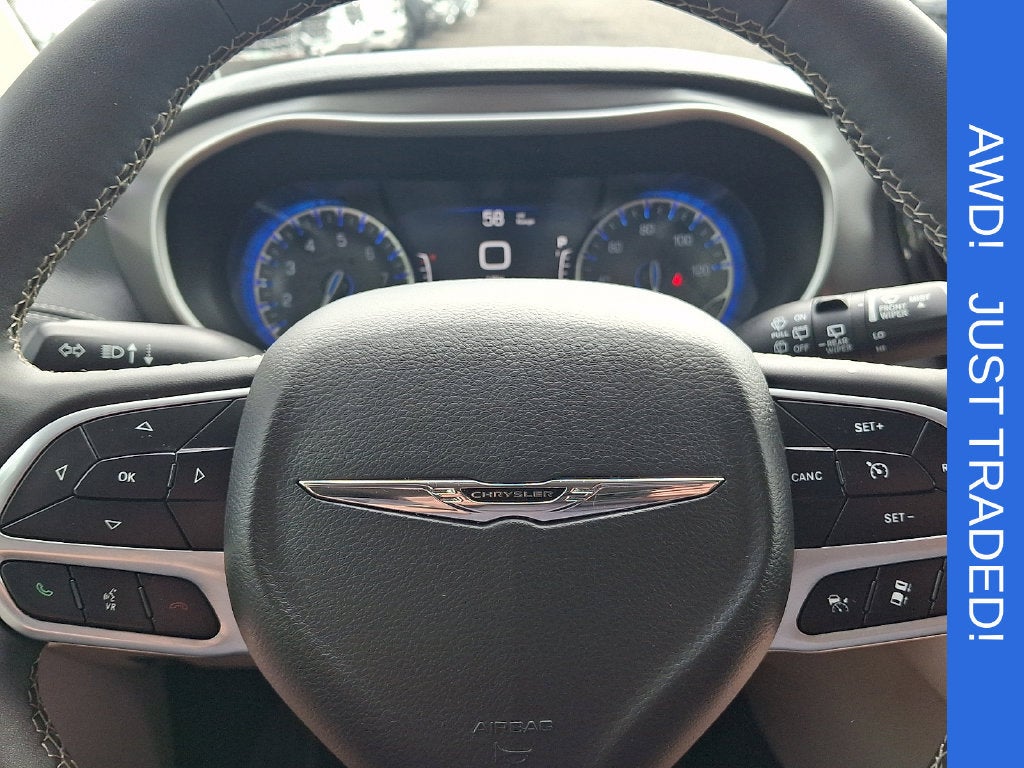 2022 Chrysler Pacifica Touring L - Photo 20
