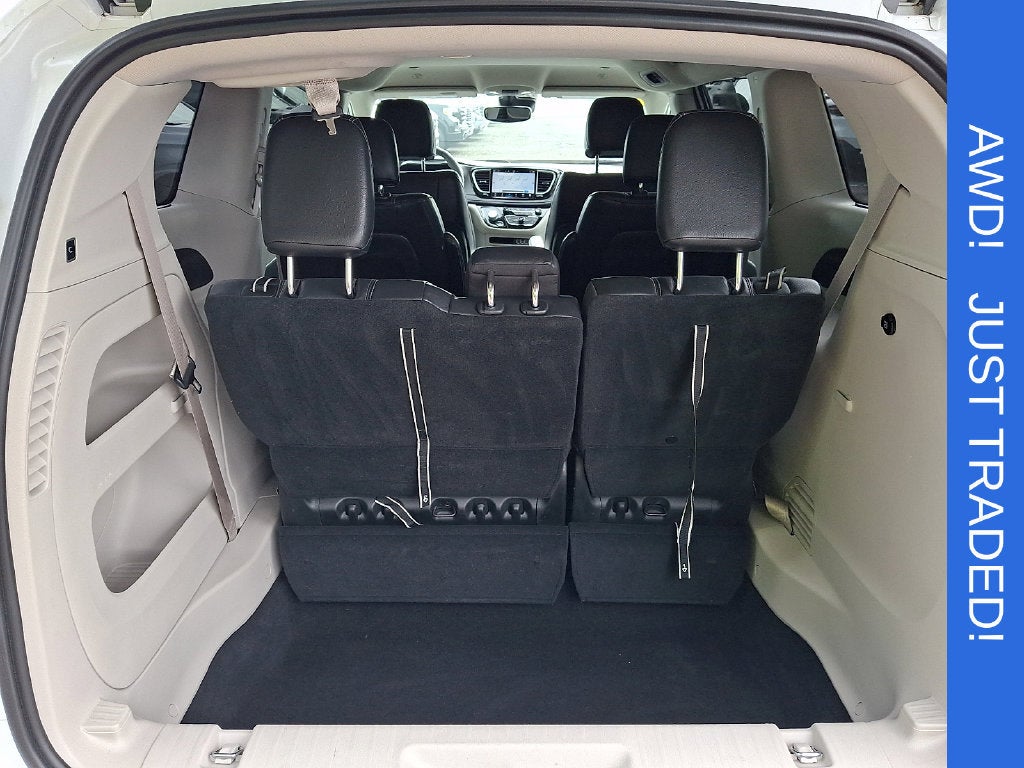 2022 Chrysler Pacifica Touring L AWD
