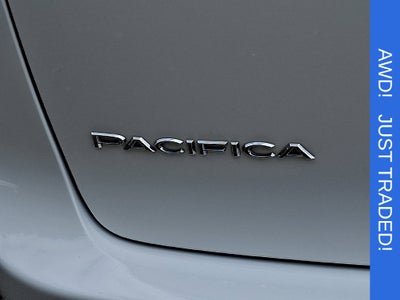 2022 Chrysler Pacifica Touring L AWD