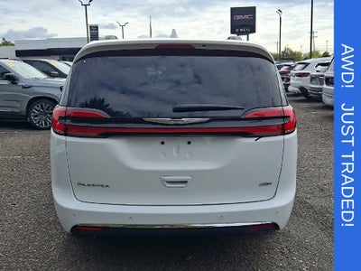 2022 Chrysler Pacifica Touring L AWD