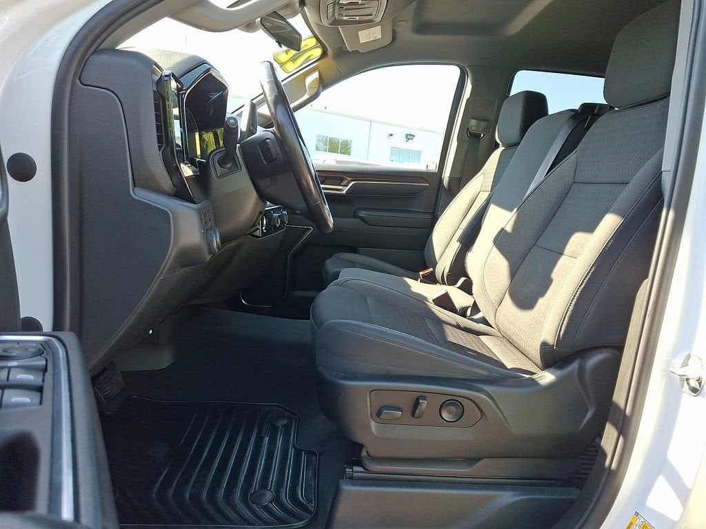 2022 Chevrolet Silverado 1500 LT (2FL)