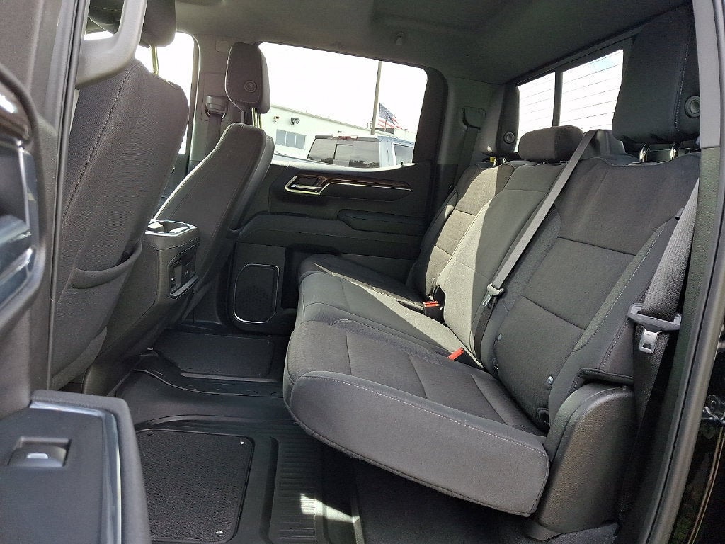 2025 Chevrolet Silverado 1500 LT Trail Boss - Photo 10