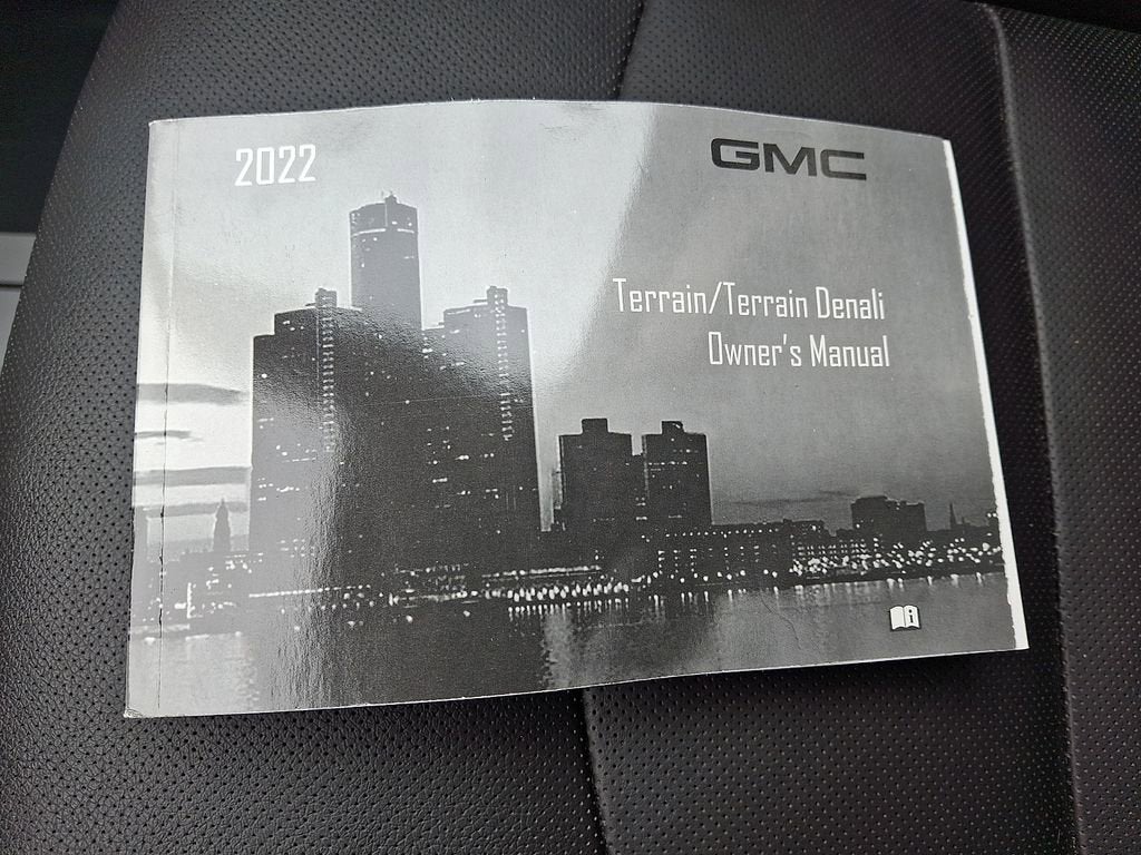 2022 GMC Terrain SLT