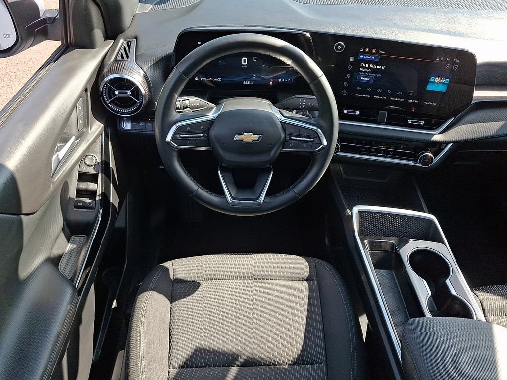 2025 Chevrolet Equinox LT - Photo 11