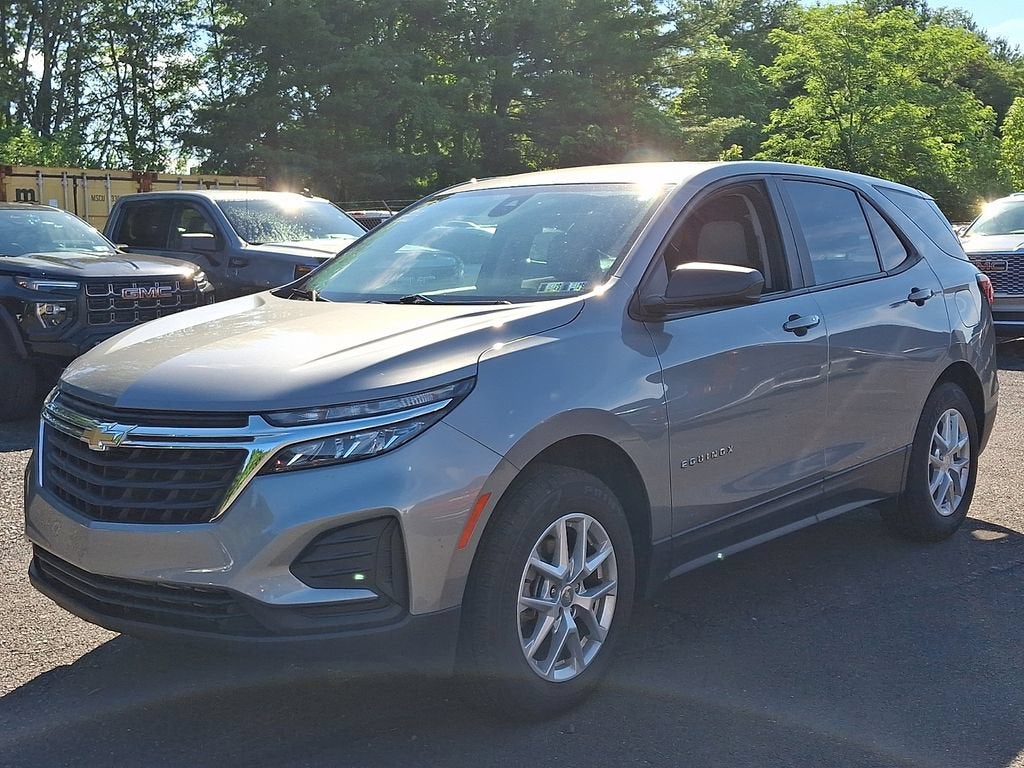 2023 Chevrolet Equinox LS