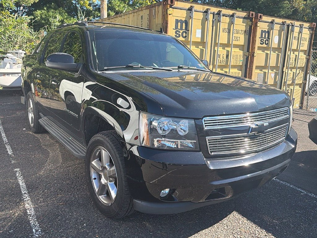 2013 Chevrolet Avalanche LS