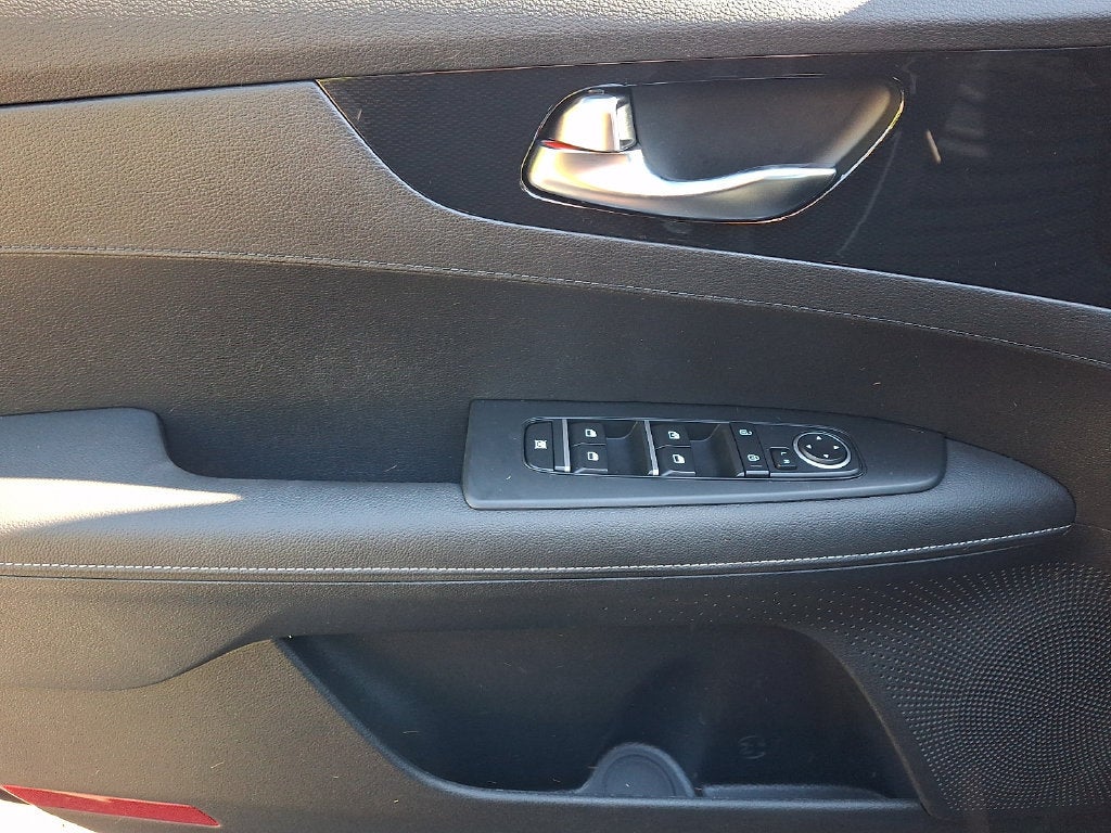 2024 Kia Forte GT-Line - Photo 12