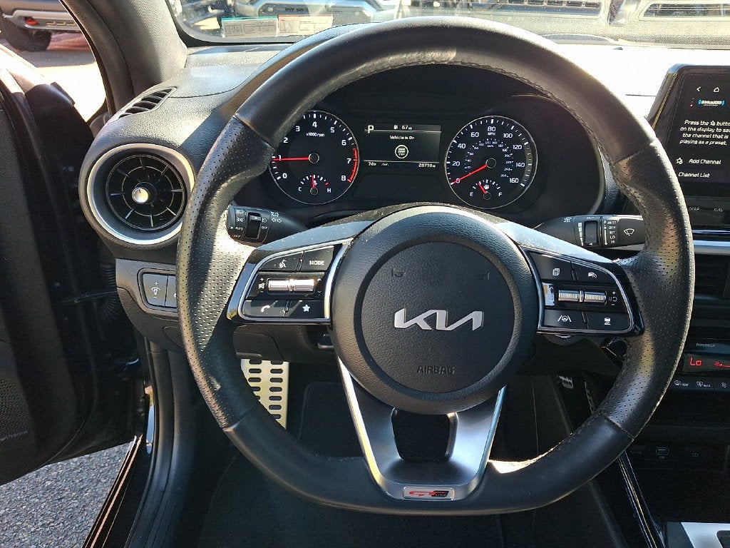 2024 Kia Forte GT-Line - Photo 19
