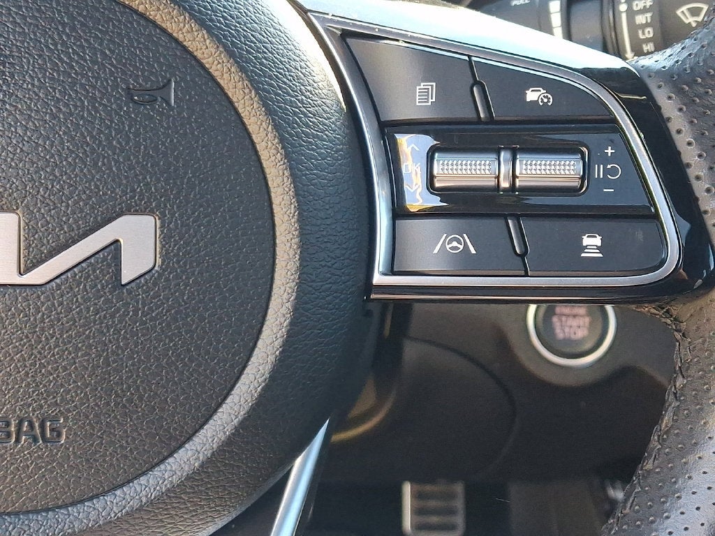 2024 Kia Forte GT-Line - Photo 22
