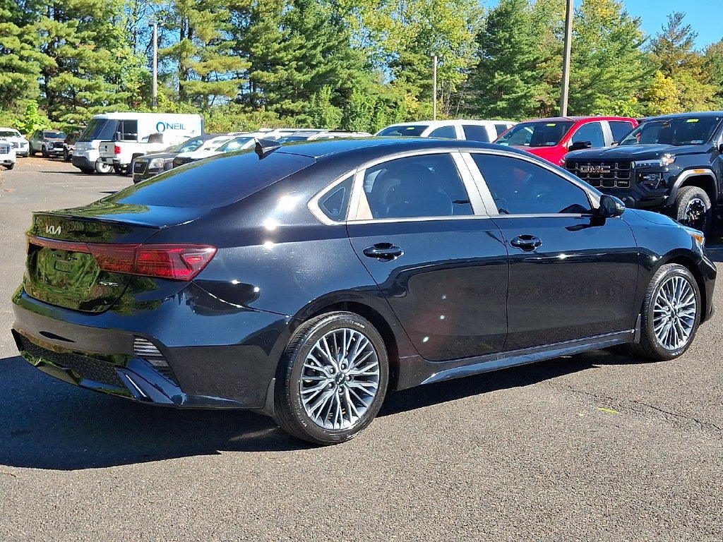 2024 Kia Forte GT-Line - Photo 6