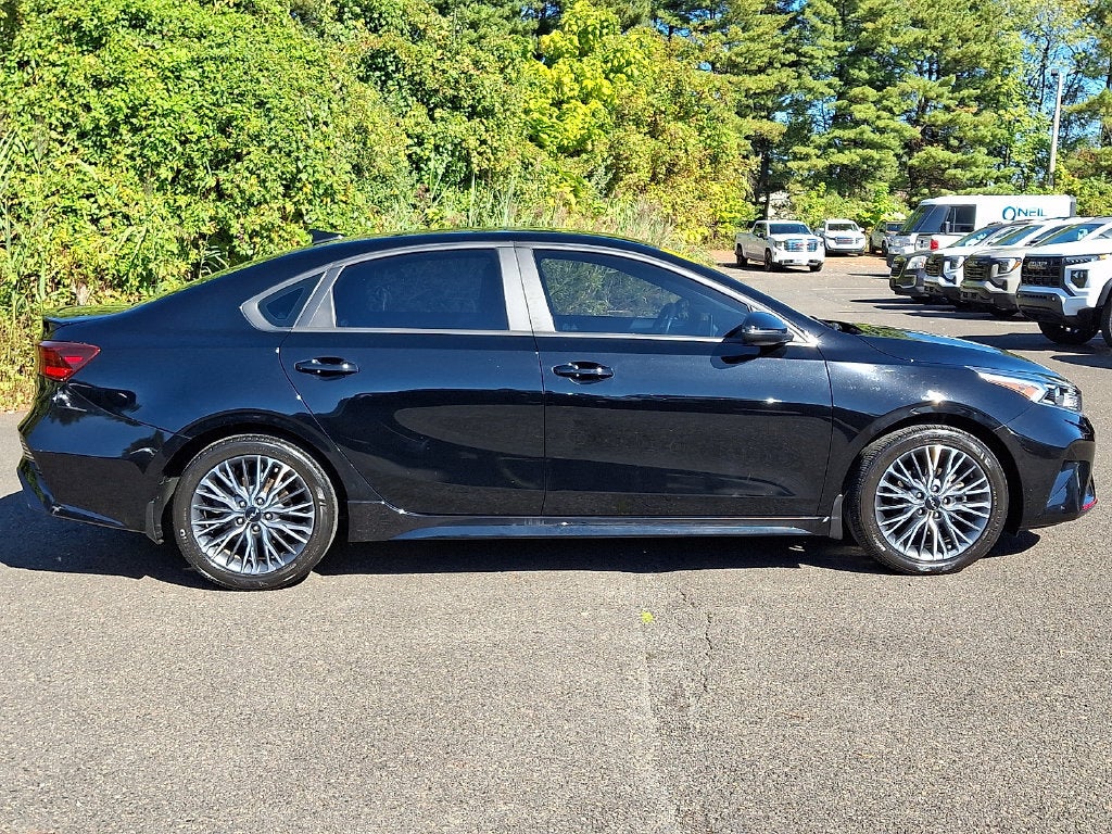 2024 Kia Forte GT-Line - Photo 7