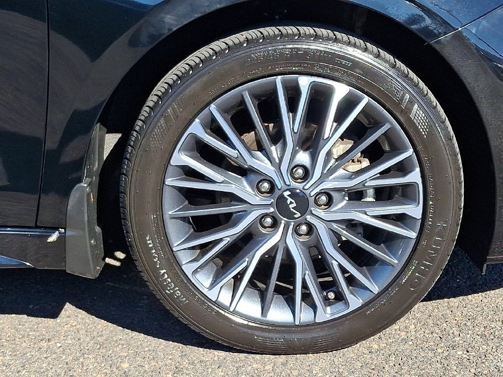 2024 Kia Forte GT-Line - Photo 8
