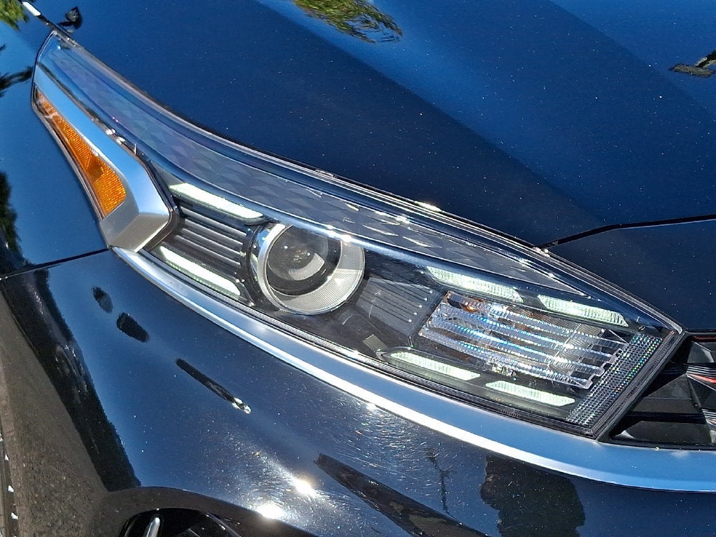 2024 Kia Forte GT-Line - Photo 9
