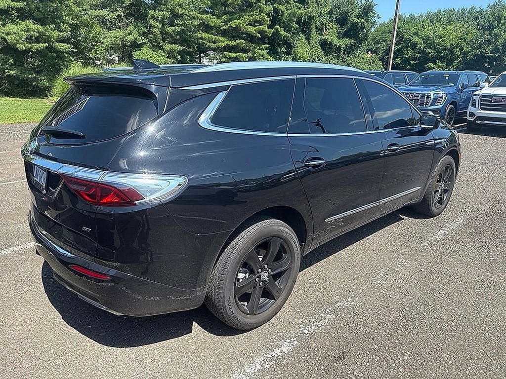 2024 Buick Enclave Essence