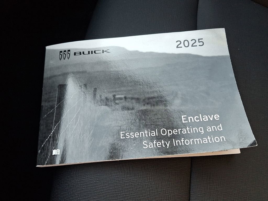 2025 Buick Enclave Preferred