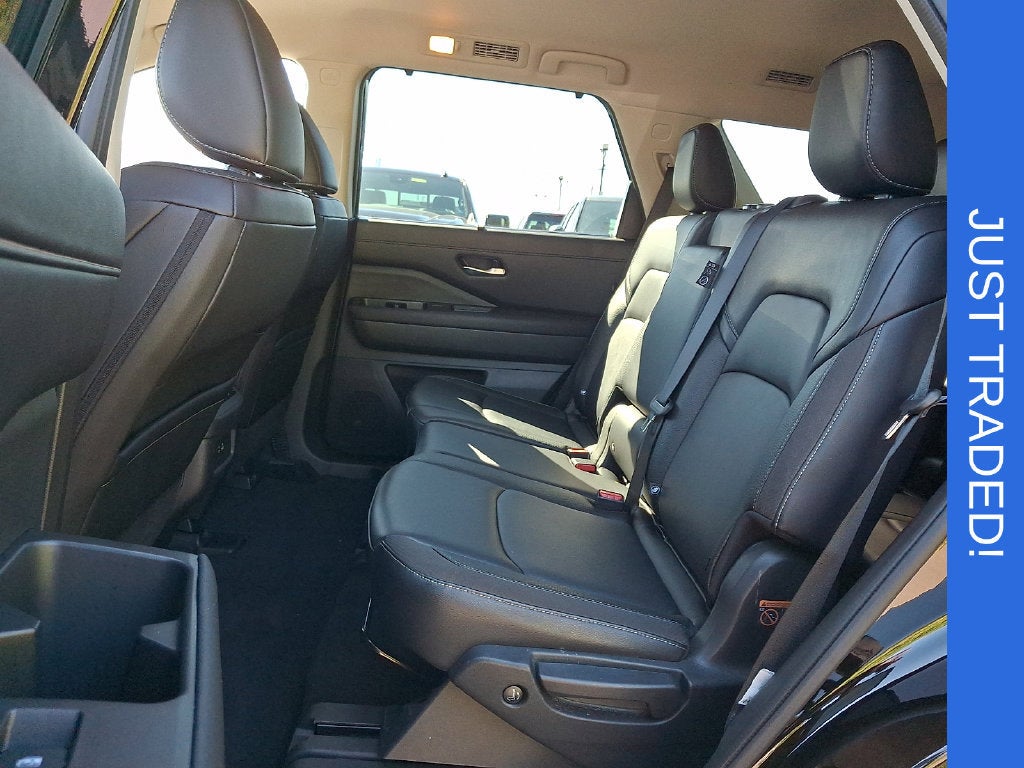 2024 Nissan Pathfinder SL - Photo 10