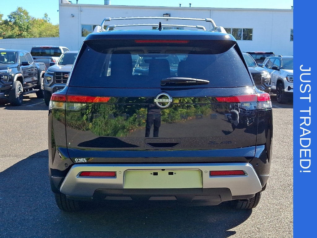 2024 Nissan Pathfinder SL 4WD