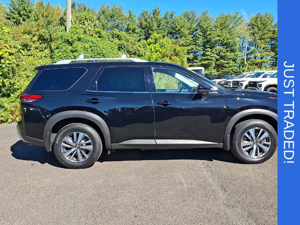 2024 Nissan Pathfinder SL - Photo 7