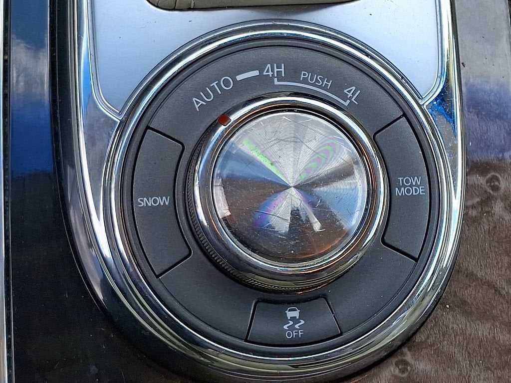 2011 INFINITI QX56 7-passenger