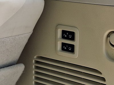 2011 INFINITI QX56 7-passenger