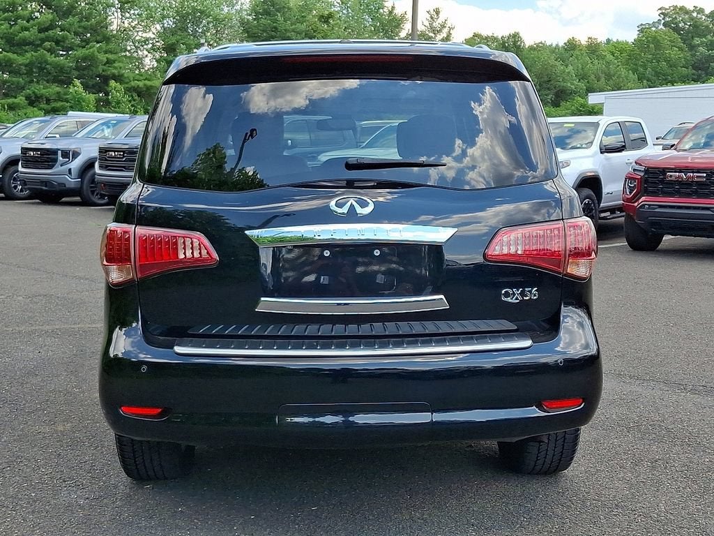 2011 INFINITI QX56 7-passenger