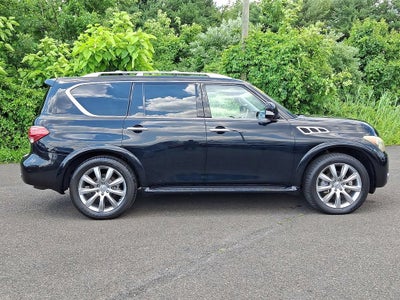 2011 INFINITI QX56 7-passenger