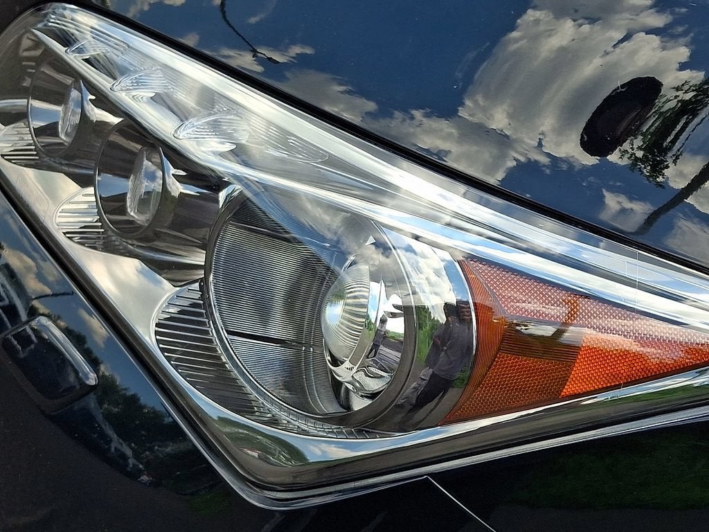 2011 INFINITI QX56 7-passenger