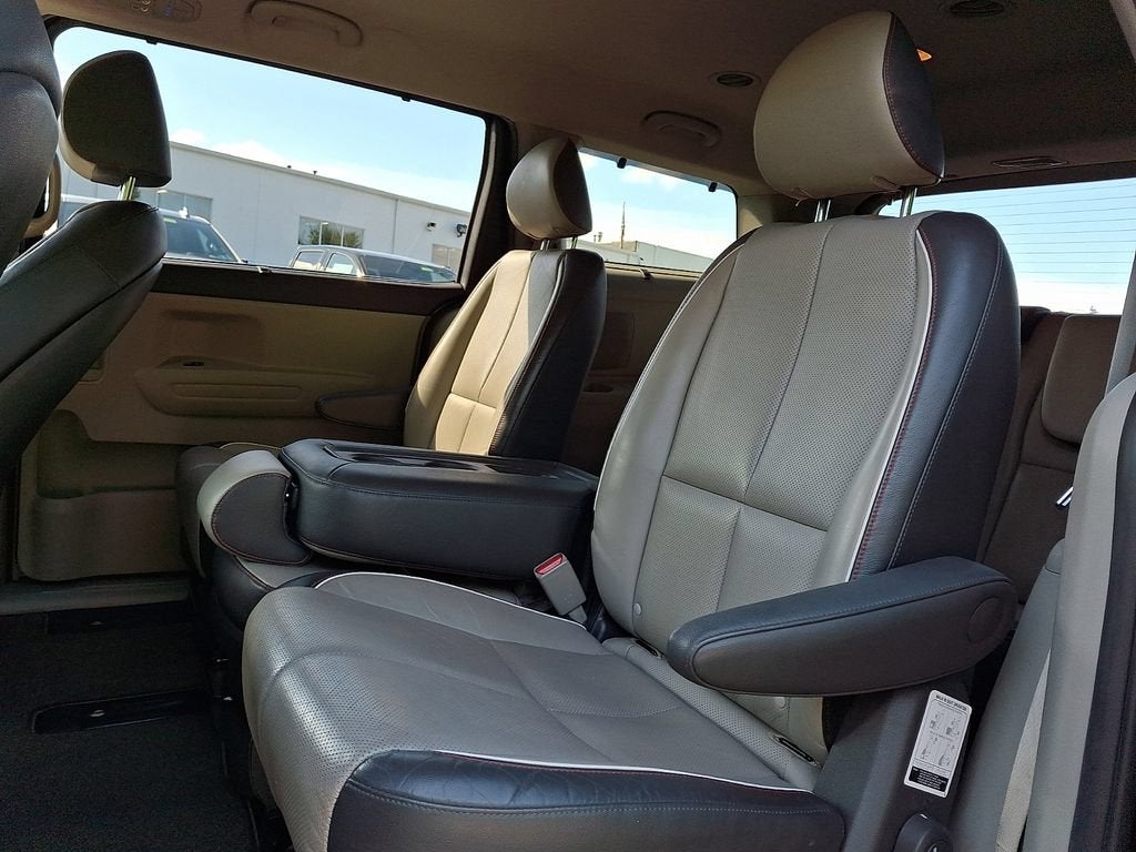 2017 Kia Sedona LX