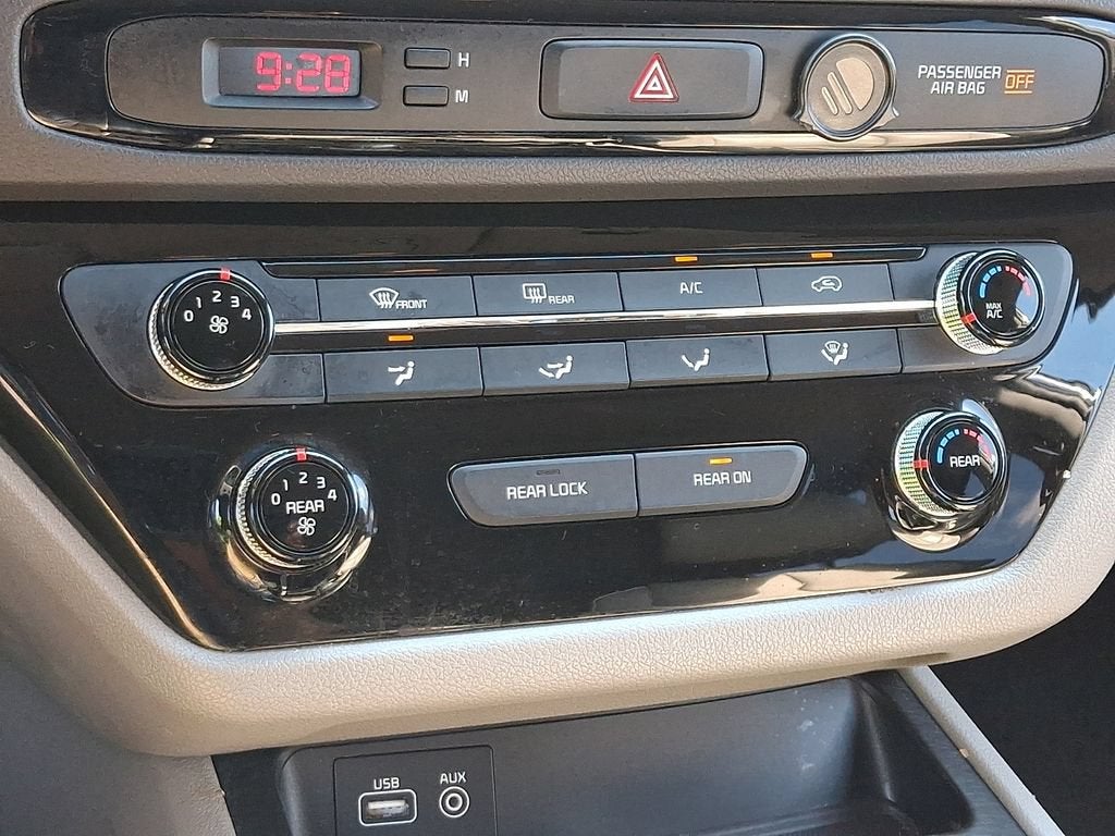 2017 Kia Sedona LX