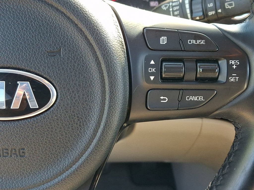 2017 Kia Sedona LX