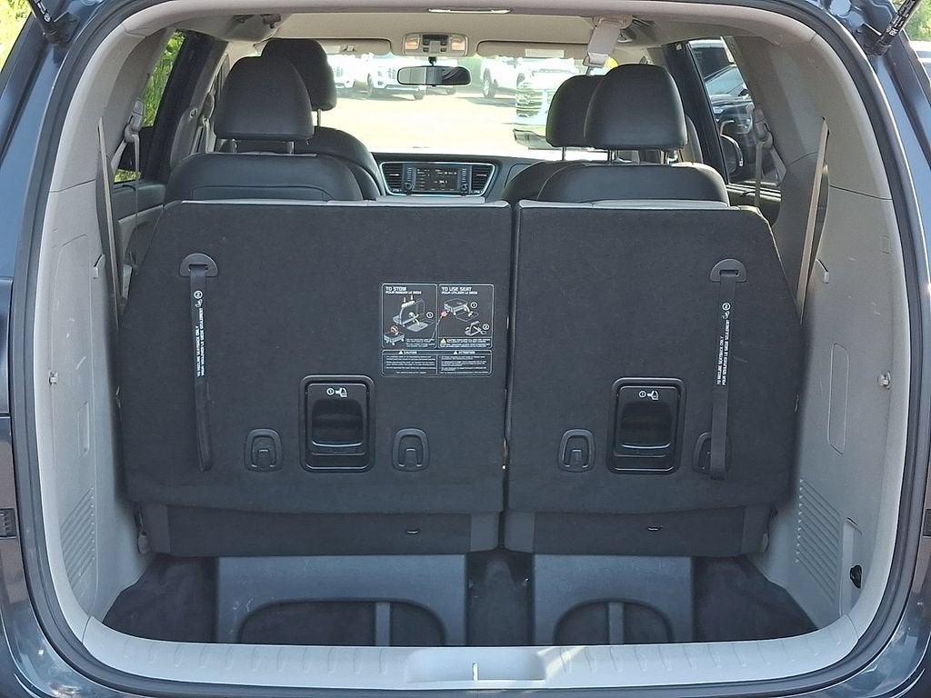 2017 Kia Sedona LX