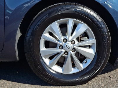 2017 Kia Sedona LX
