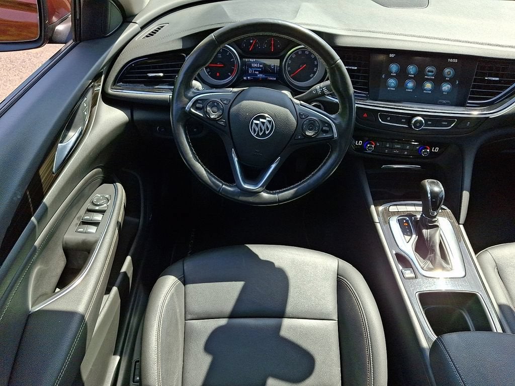 2018 Buick Regal Sportback Essence