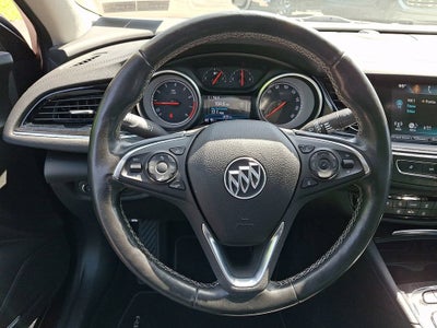 2018 Buick Regal Sportback Essence
