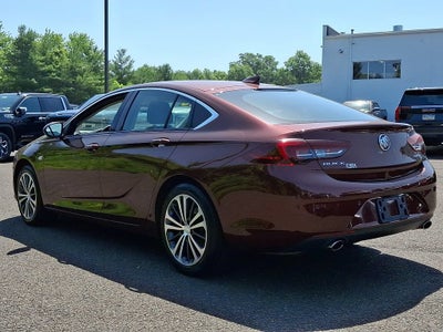 2018 Buick Regal Sportback Essence