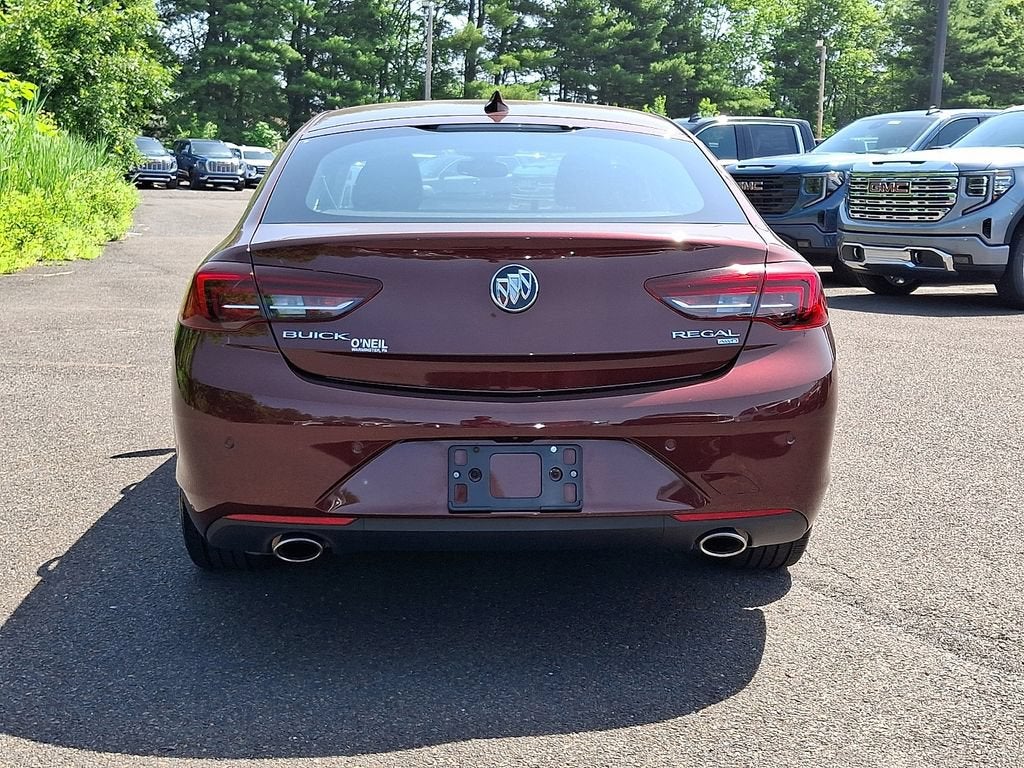 2018 Buick Regal Sportback Essence