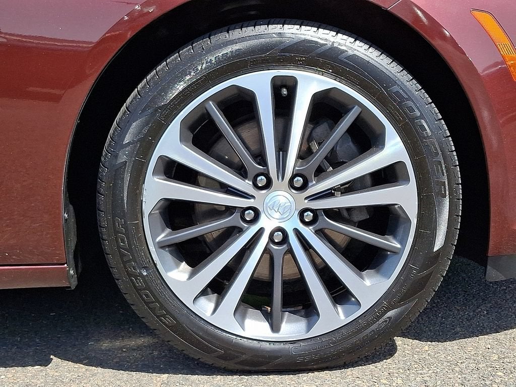 2018 Buick Regal Sportback Essence
