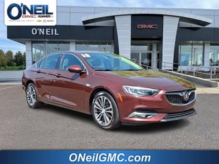 2018 Buick Regal Sportback Essence