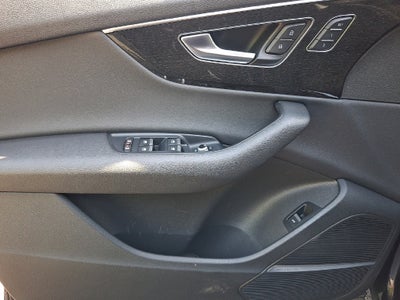 2022 Audi Q7 Premium Plus 55 TFSI quattro Tiptronic
