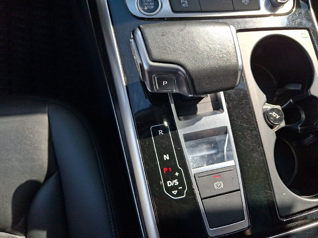 2022 Audi Q7 Premium Plus 55 TFSI quattro Tiptronic