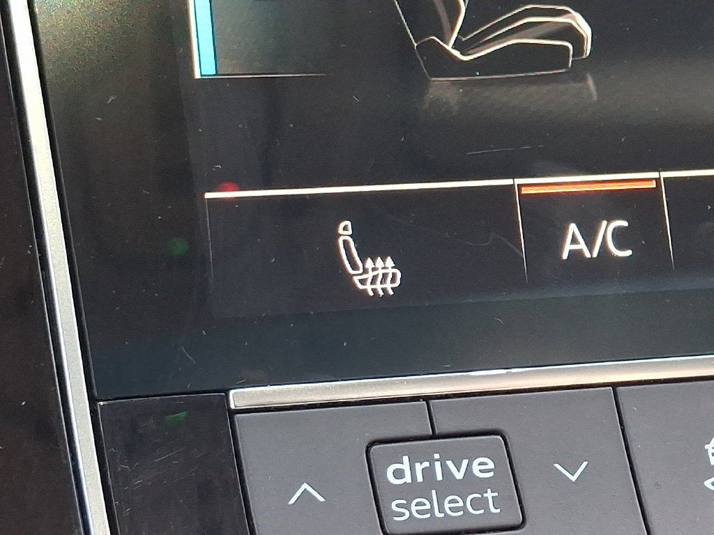 2022 Audi Q7 Premium Plus 55 TFSI quattro Tiptronic