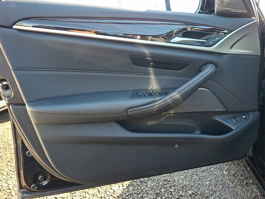 2023 BMW 5 Series 530e xDrive