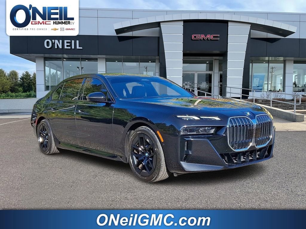 2025 BMW 7 Series 740i xDrive