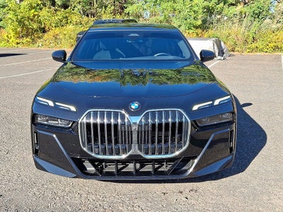 2025 BMW 7 Series 740i xDrive